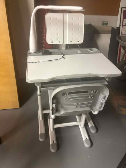 Photo of free Kids studying desk (Glenview) #1