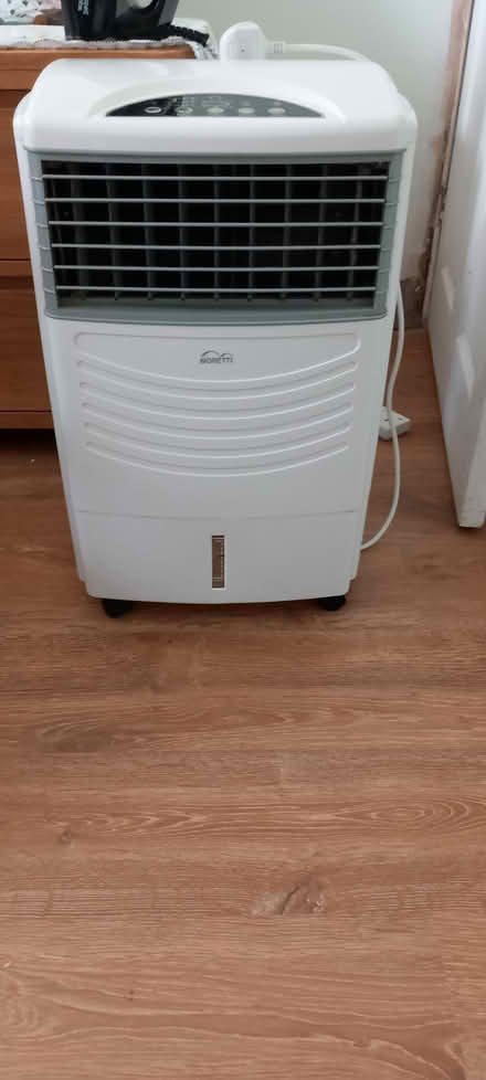 Photo of free MORETTI AC UNIT...fan not working (Rayners Lane HA2) #2