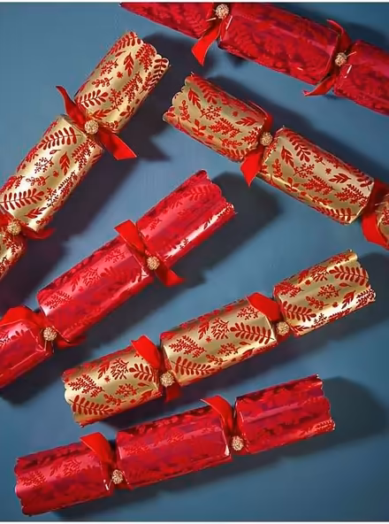 Photo of Christmas Crackers (Galgate LA2) #1