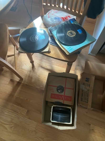 Photo of free Shellac 78 rpm records (Schaumburg) #2
