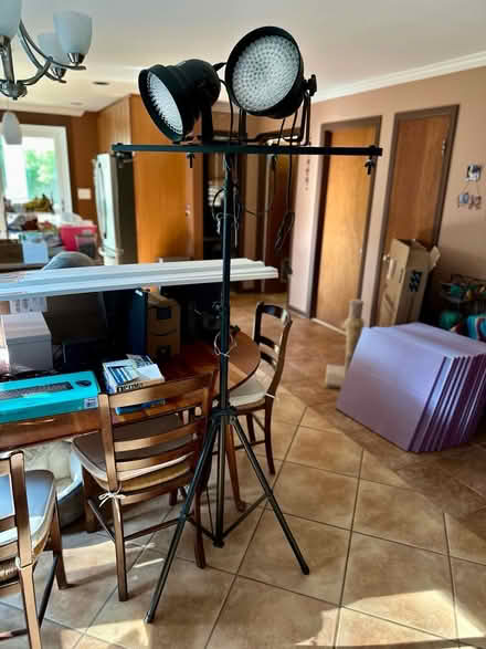 Photo of free LED Par64 lights/stand/controller (Falls Church City) #2