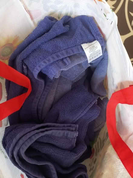 Photo of free 4 old towels (L18) #1