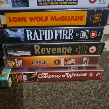 Photo of free Bundle of VHS (TW7) #2