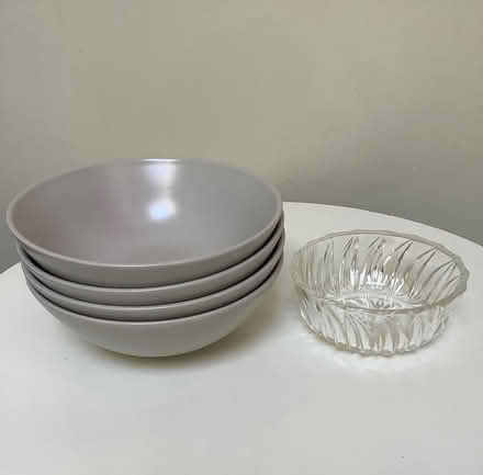 Photo of free Bowls (Altrincham WA14) #1