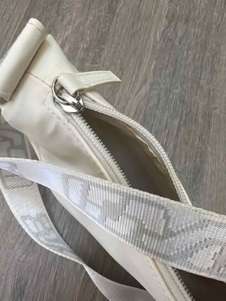 Photo of free Cream Handbag. H&M. Good condition. (Southsea PO4) #4