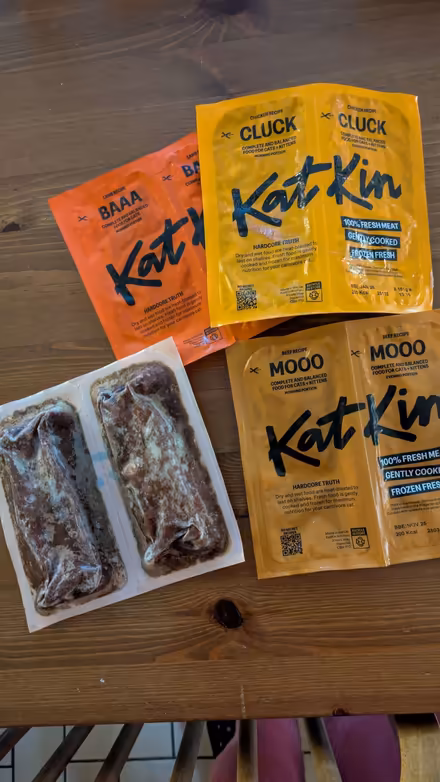 Photo of free Frozen cat food cooked fresh meat sachets (Llandrindod LD1) #1