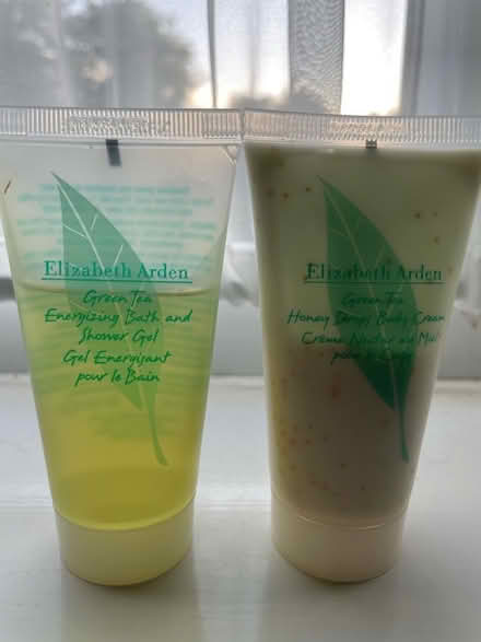 Photo of free Elizabeth Arden Green Tea shower gel & lotion (Carlisle CA1) #1