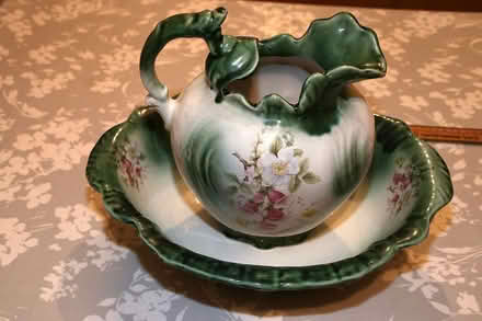 Photo of free Reproduction Vintage Style Wash Jug & Bowl Set (Knightsfield AL8) #2