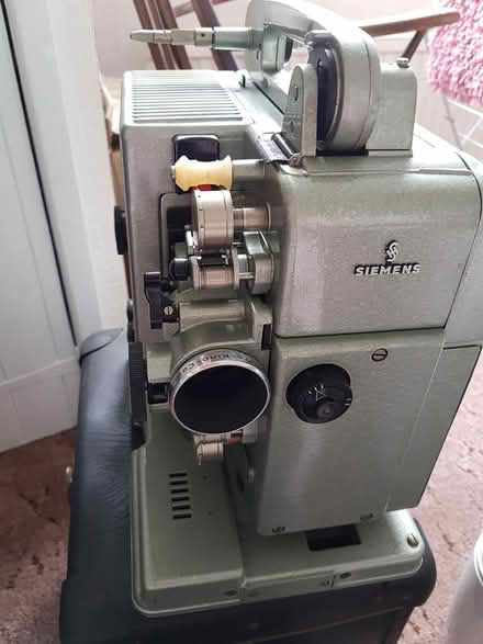 Photo of free Siemens Projector (Berrow, TA8 2JU) #2