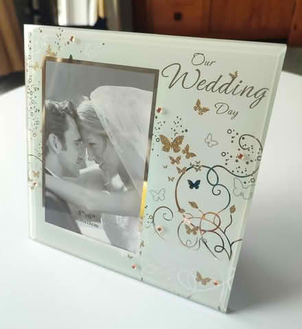 Photo of free Standing wedding photo frame (Rhosllanerchrugog LL14) #1