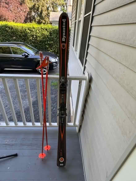 Photo of free men’s skis (209 Moore street Princeton.) #1