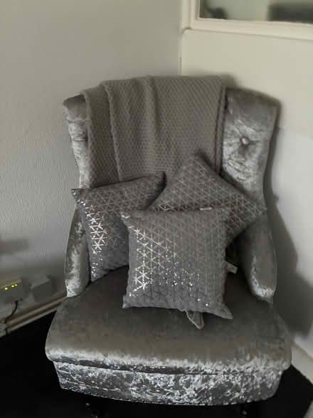 Photo of free Velvet collection (Alexandra Park M16) #2