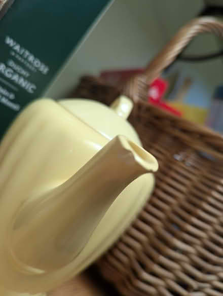 Photo of free Small vintage teapot or coffee pot (Rowlands Gill NE39) #2