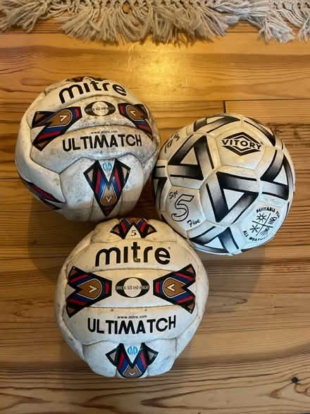 Photo of free Size 5 Footballs (E4) #1