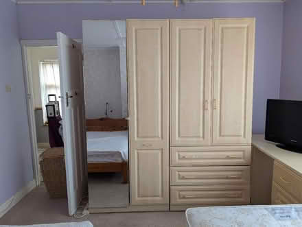 Photo of free Wardrobe drawers & dresser (DA7) #1