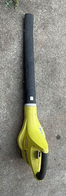 Photo of free Garden blower, need battery (Near De Anza College) #1