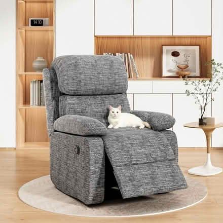 Photo of Recliner chair (Tring HP23) #3