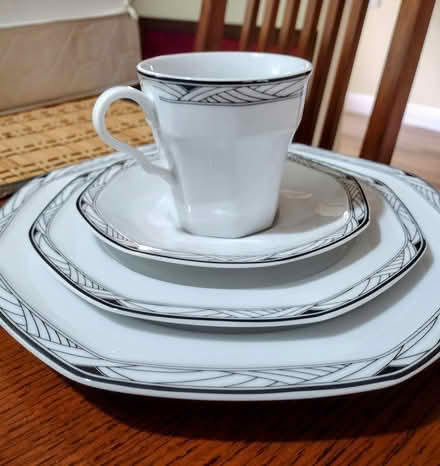 Photo of free China service for 8 (Hobe Sound) #1