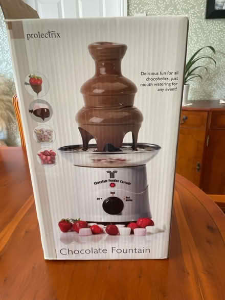 Photo of free Chocolate Fountain (Bishops Stortford CM23 4FN) #1