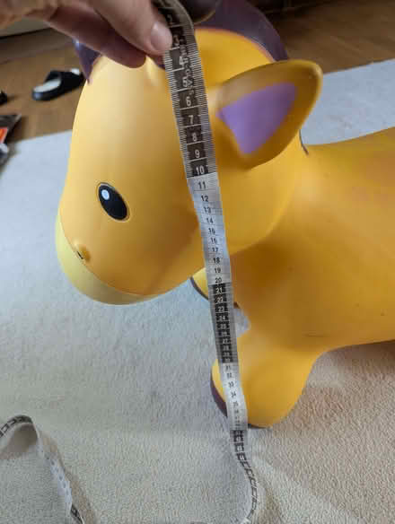 Photo of free Bouncy giraffe toy (Twickenham TW1) #4