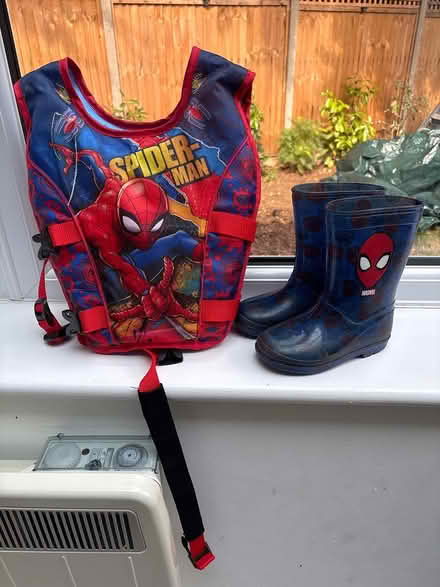 Photo of free Spiderman wellies and life jacket (SG1 5sq) #1