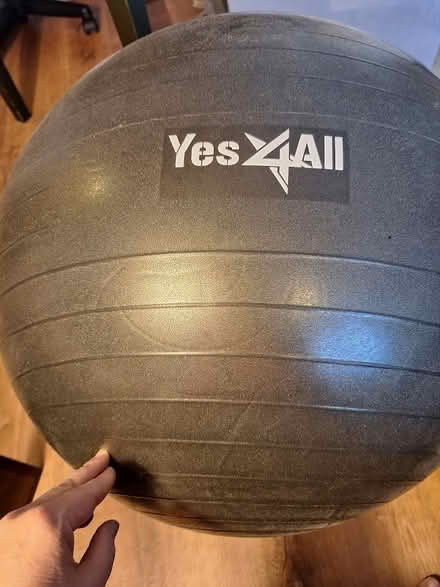 Photo of free Yes4All Balance/Pilates Ball (Cathedral Heights / AU) #1