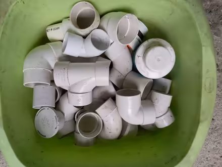 Photo of free Waste fittings, plastic, 'solvent weld', white (Bucknell SY7) #1