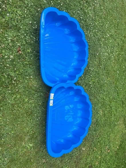 Photo of free Seashell Paddling pool for toddlers (Crestview, off viewmount) #1