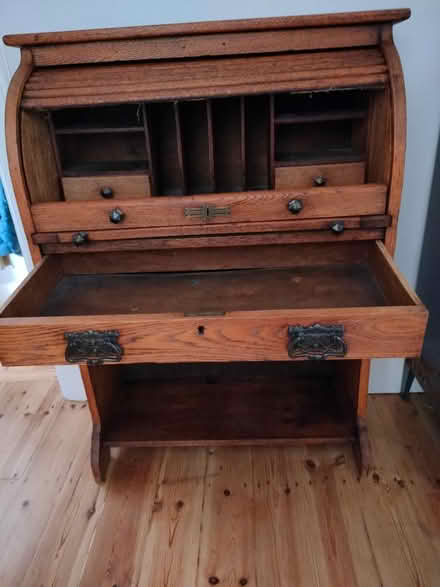 Photo of free Vintage roll top bureau (Streatham SW16) #4
