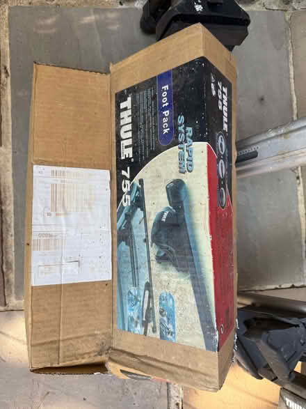 Photo of free Thule roof bar set (Bracknell Forest RG42) #1