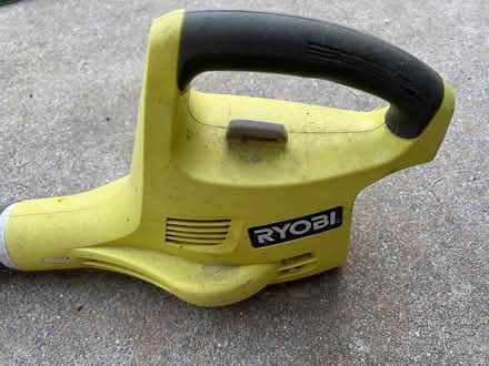 Photo of free Garden blower, need battery (Near De Anza College) #2