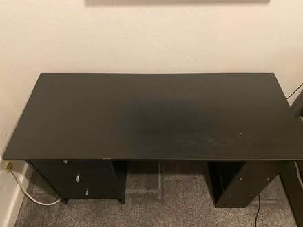 Photo of free Office Desk - Black (Gravesend DA12) #2