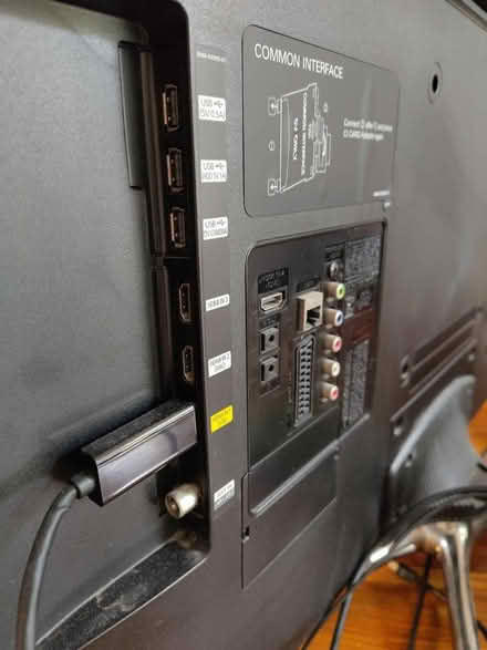 Photo of free TV Samsung UE40F6200AK (Skipton) #3