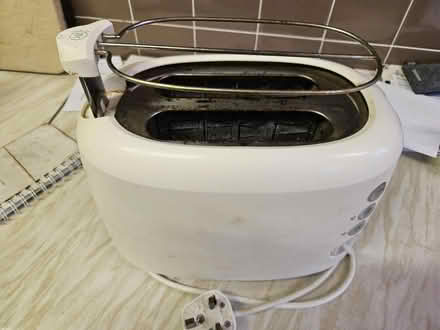 Photo of free 2-Slice Toaster - Cream (Crosby, L23) #2