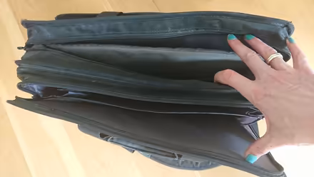 Photo of free Laptop bag/briefcase (Mountsorrel LE12) #3