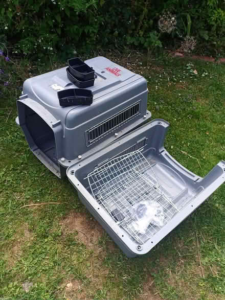 Photo of free 2 travel kennels (Nuttings Road CB1) #1