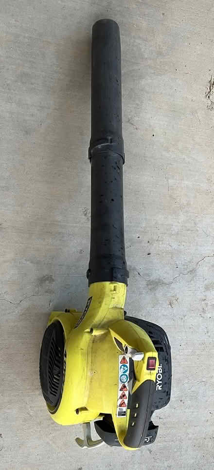 Photo of free Garden blower, gas (Near De Anza College) #1