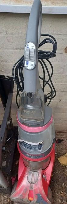 Photo of free Vax carpet cleaner (Cheddington LU7) #1