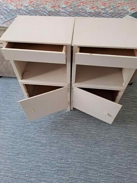Photo of free 2 x Bedside cabinets (Harefield SO19) #2