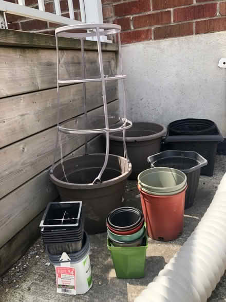 Photo of free Plant pots galore (North York) #1
