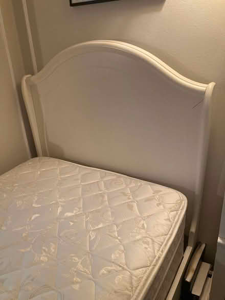 Photo of free White Twin Bed (Bronxville) #2