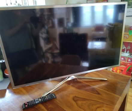 Photo of free TV Samsung UE40F6200AK (Skipton) #1