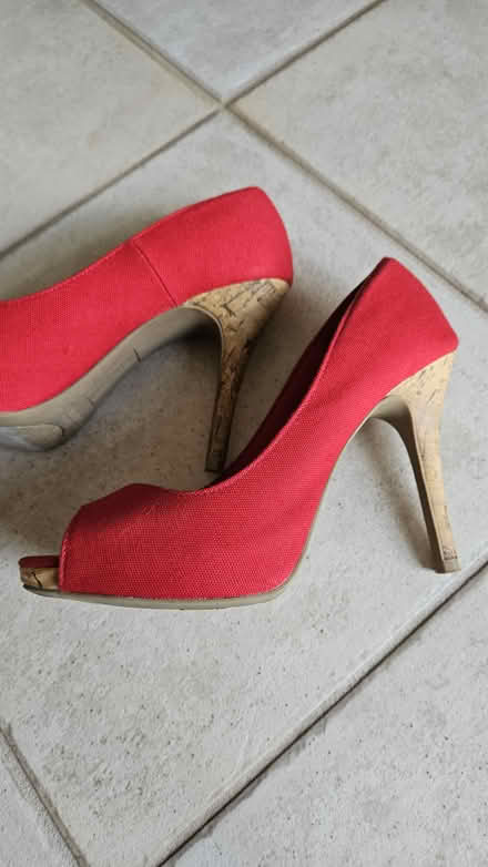Photo of free High heels summer shoes (clarkson lorne park area) #2