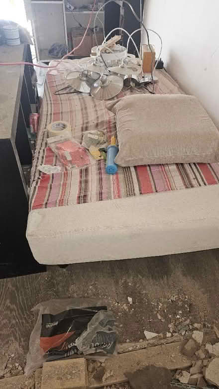 Photo of free Single bad with pillow and etc (London Colney AL2) #1