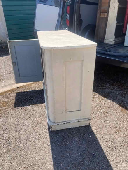 Photo of free Painted wooden cupboard (Oxford OX4, near Iffley Road) #3