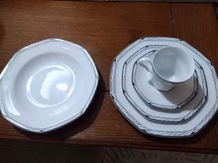 Photo of free China service for 8 (Hobe Sound) #2