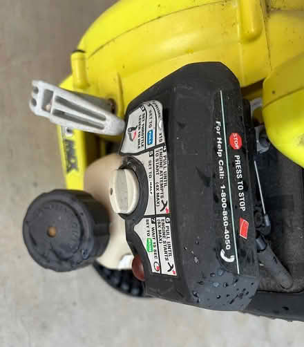 Photo of free Garden blower, gas (Near De Anza College) #4