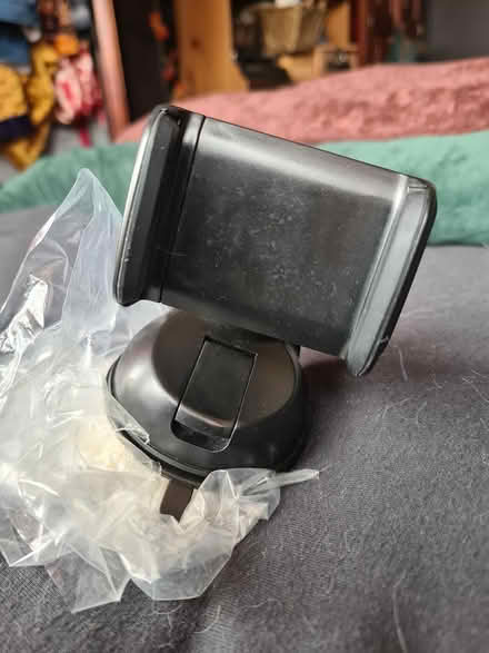Photo of free Adjustable mobile fone holder (BS5) #1