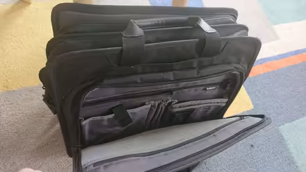 Photo of free Laptop bag/briefcase (Mountsorrel LE12) #4