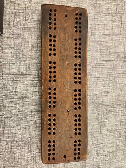 Photo of free Vintage oak cribbage board (Chesham HP5) #1